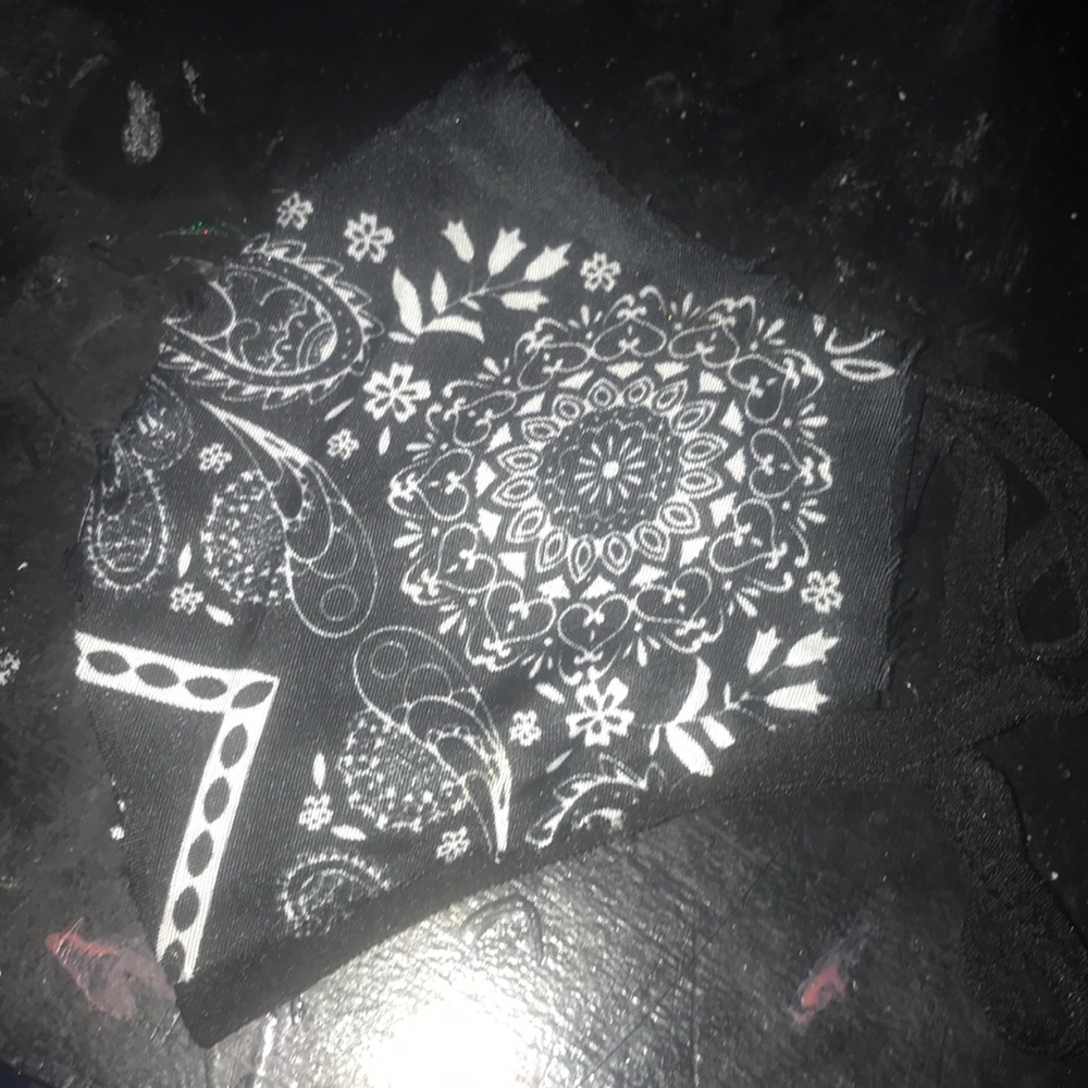 Mask/bandanna we sell red blue white and black
